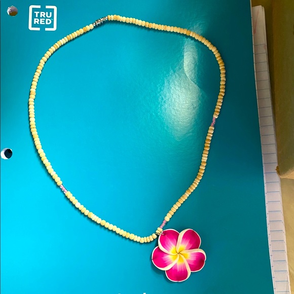 Beaded Flower Necklace from Hawaii - Picture 4 of 5